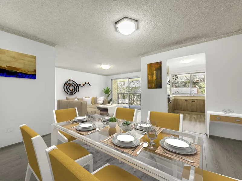 Freshly Painted, New floorboards to Lounge/Dining area and Kitchen, 2 Bedroom Unit, Ideally Located