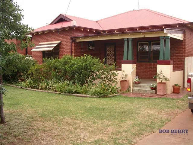 Conveniently positioned home, only minutes from CBD