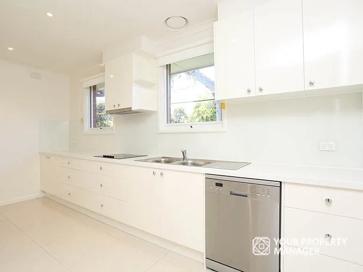 Recently Updated & Spacious 2 Bedroom Villa Unit In A Park Style Setting!