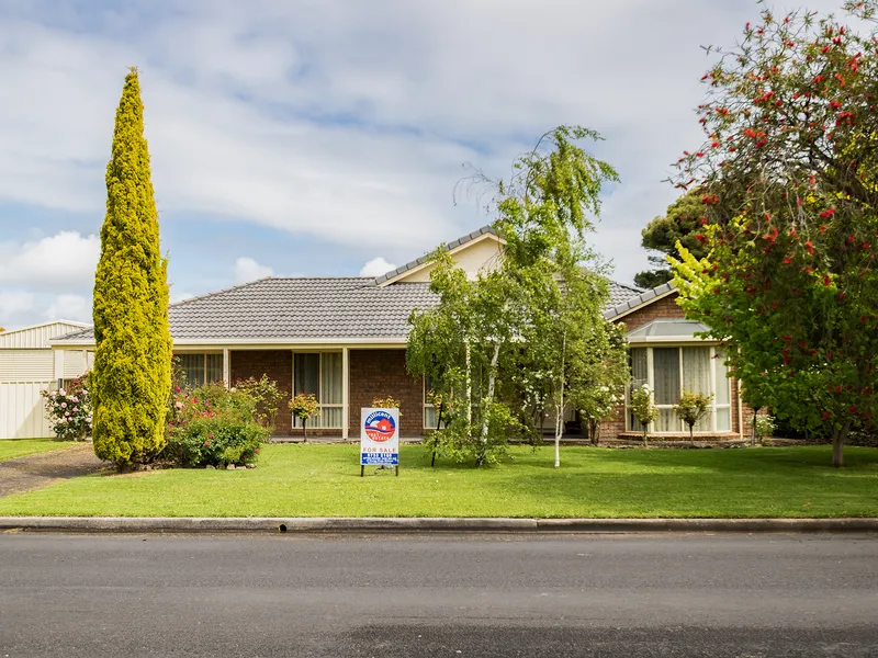 Family Home with Space and Flexibility!