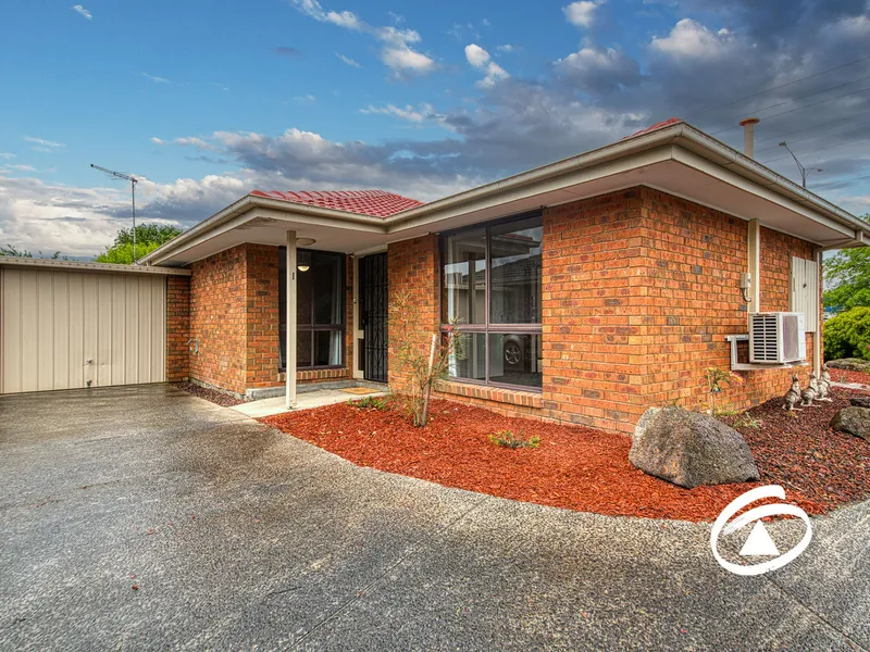 WALKING DISTANCE TO EVERYTHING!