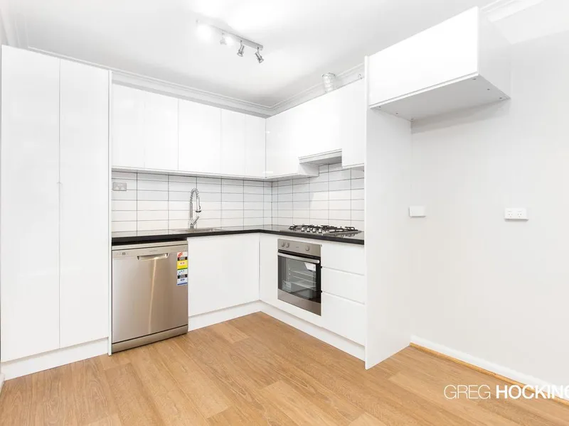 Ease Your Lifestyle With This Modern 1 Bedroom Beauty.