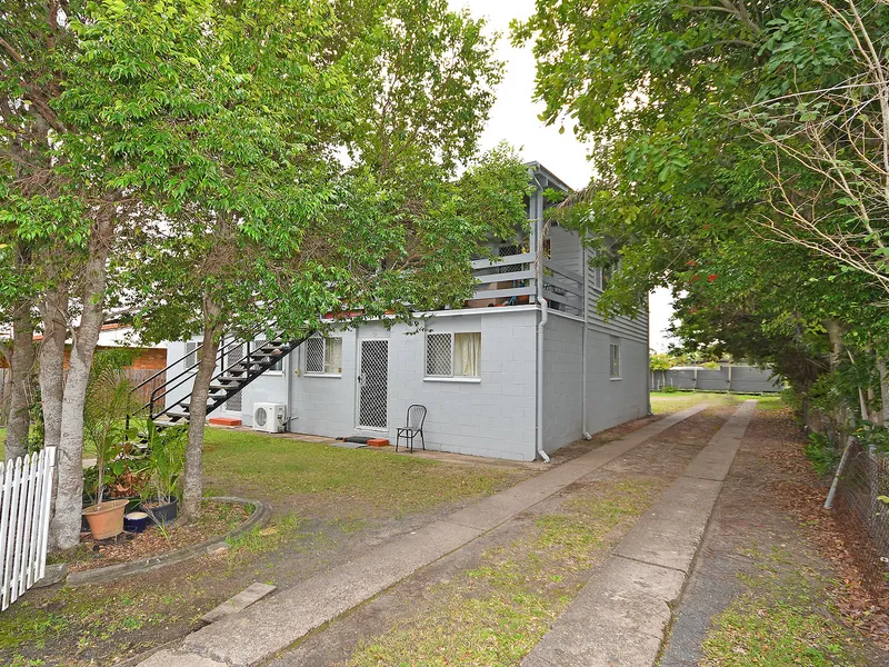 Location, Easy Lifestyle and Excellent Investment!