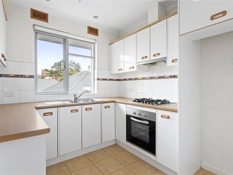 Brilliant North Caulfield Location