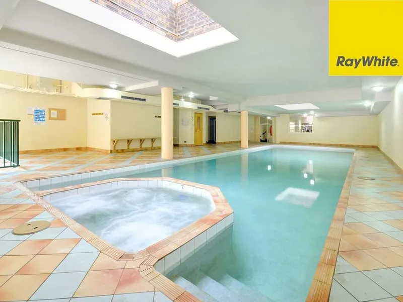 Tidy Two Bedroom Unit with Near New Paint & Blinds