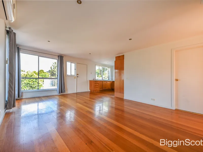 Elevated 2 bedroom Unit with Views