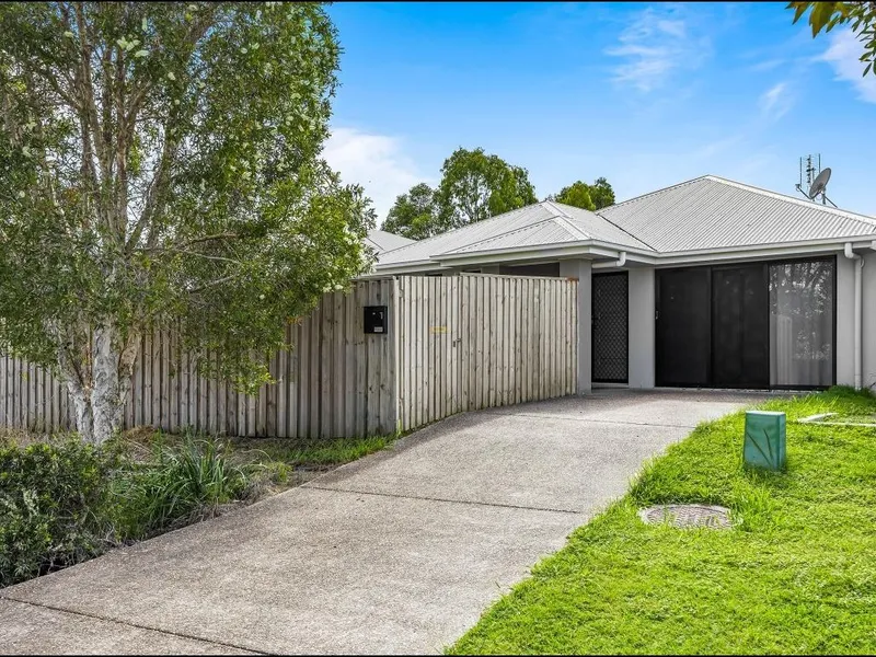 TOTAL Charming Family Home in Caloundra West!
