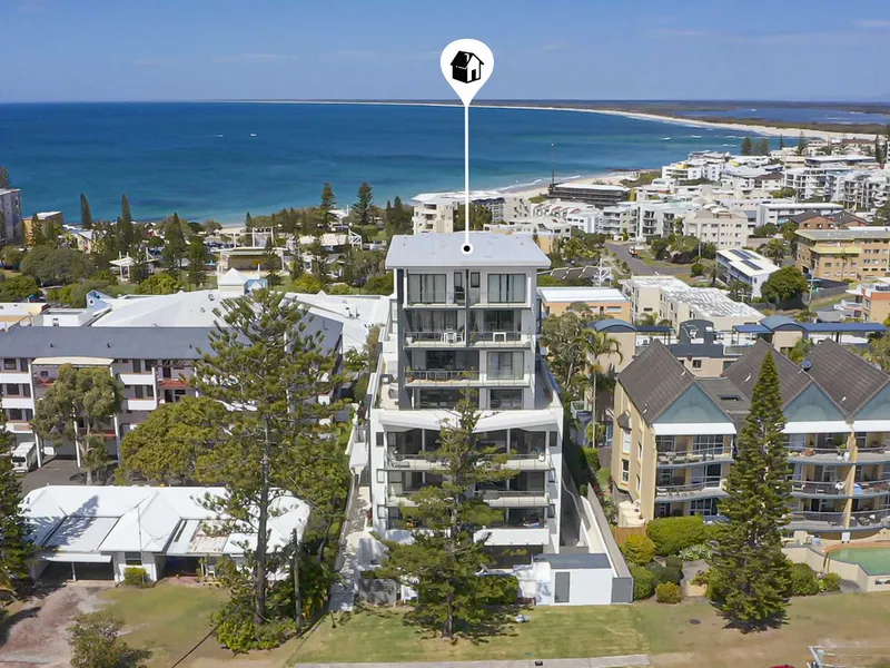 SUB PENTHOUSE, BREATHTAKING OCEAN VIEWS - FULLY FURNISHED