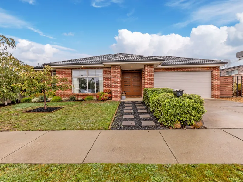 The ultimate family home with rare side access and additional shedding!