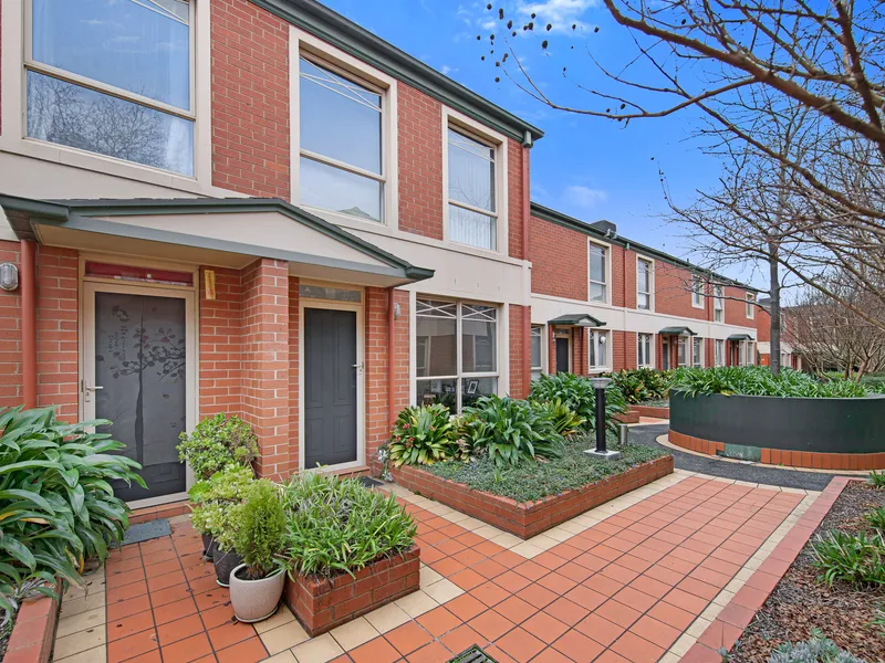 Renovated 2Bedroom Townhouse in BHHS zone
