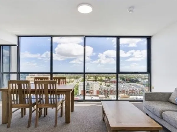 Luxurious Apartment on Market NOW in Adelaide City!!!
