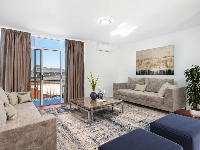 Two bedroom apartment with modern kitchen 