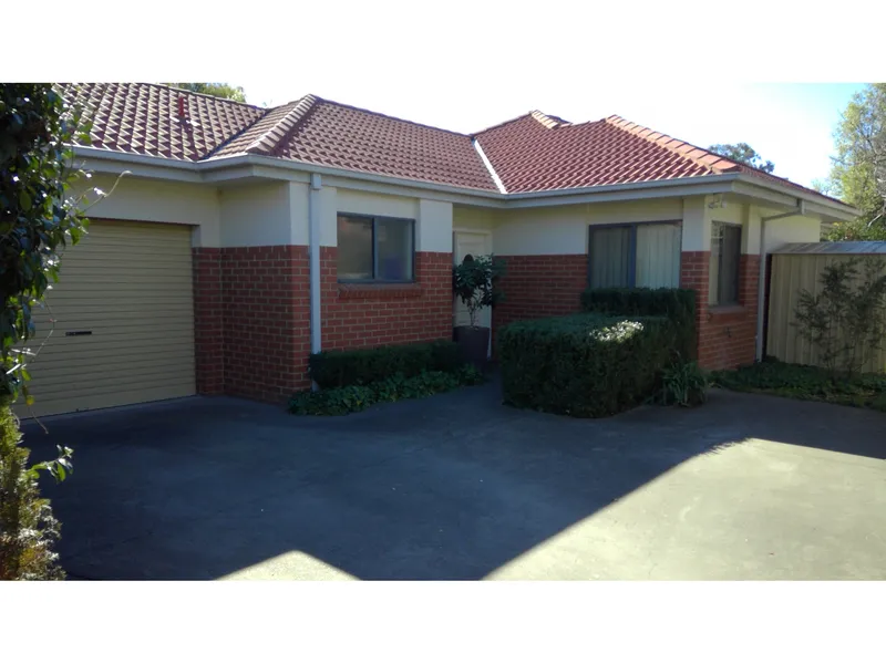 For Rent - lovely north facing Townhouse in Turner
