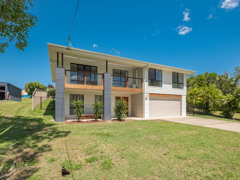 EXECUTIVE FAMILY HOME JUST MINUTES TO TOWN