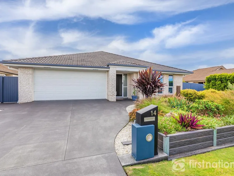 Picture-Perfect Family Home With Great Shed & Side Access