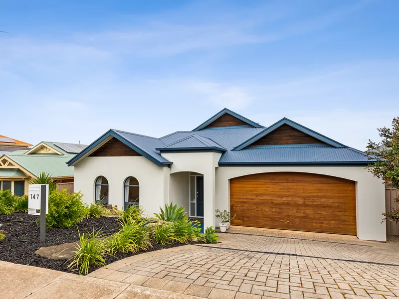 Effortless family living in sought-after Seaford Rise...