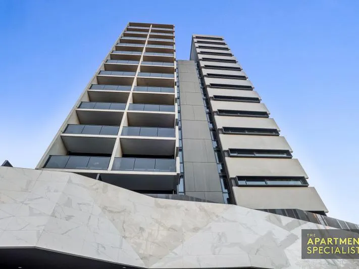 AMAZING MODERN 1 BEDROOM APARTMENT IN THE HEART OF ST KILDA!