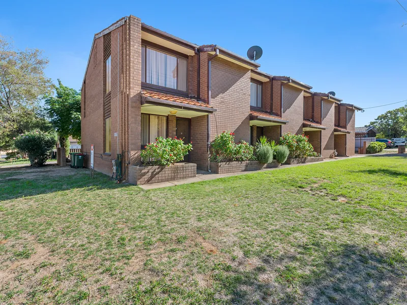 Peaceful Low Maintenance Living - Convenience & Comfort