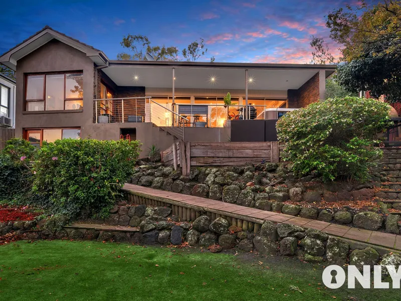 Lofty Coastal Location! - Auction 07th JULY ON SITE!