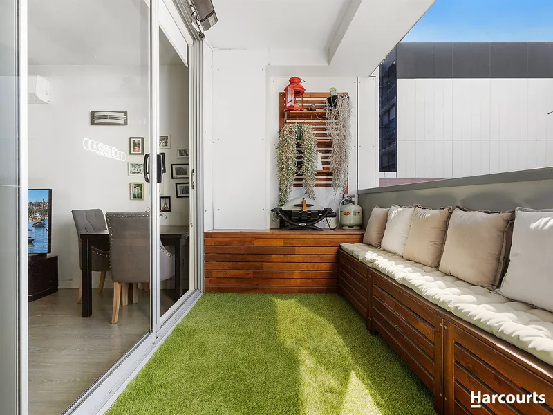 A Beautiful Home Walk to Everything