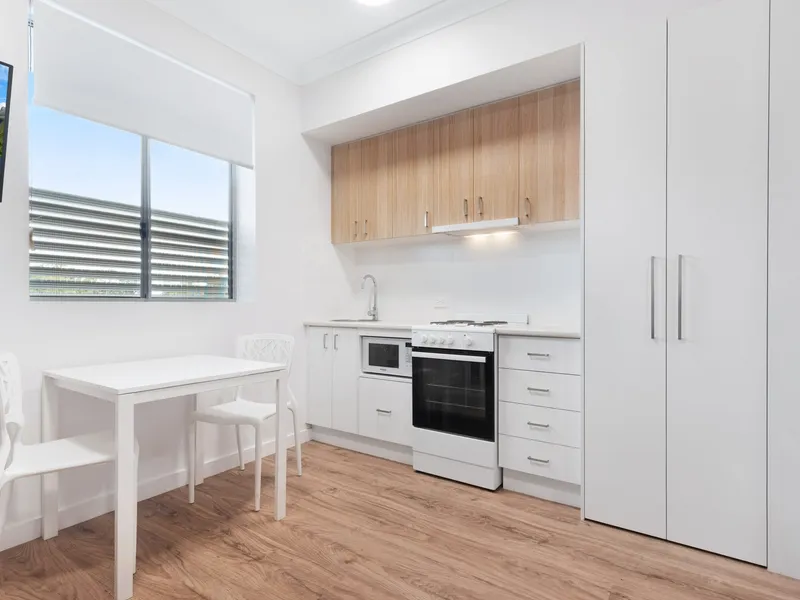 Fully Furnished Modern Studio For Lease - Available Now