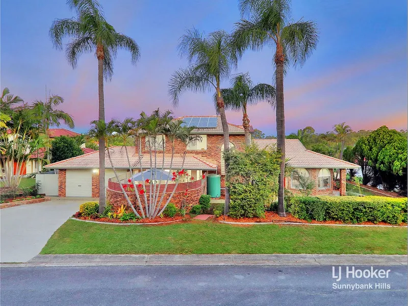 Prestige Residence with air cons and swimming pool