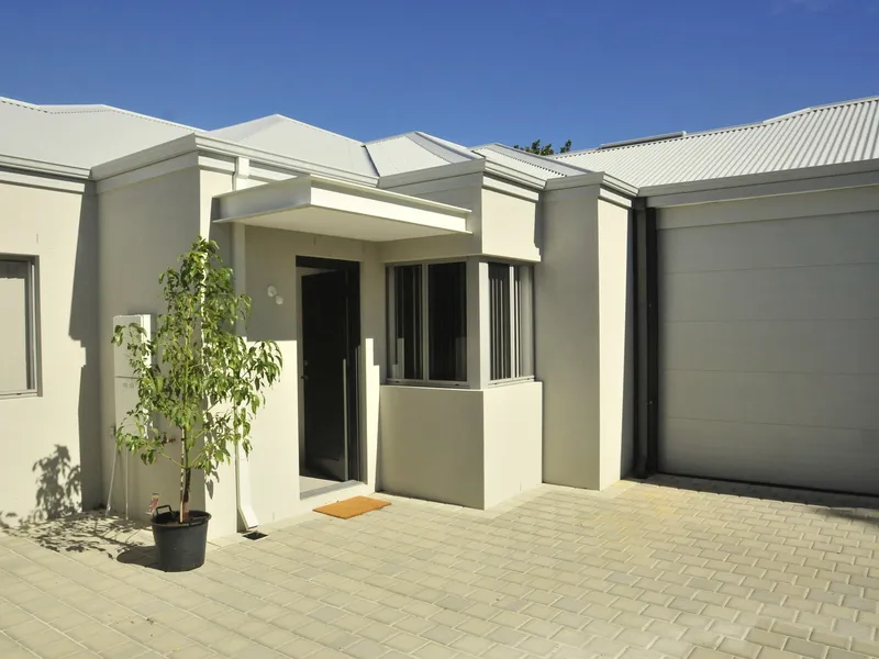 Ultra Modern Home, Quality Features  Throughout !