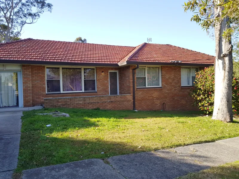 Minutes Away from the University of Newcastle