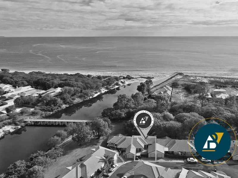 ENJOY THE SEA BREEZE!