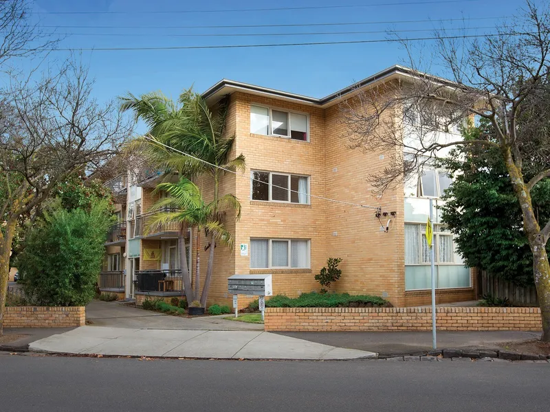 Modern & bright two bedroom apartment