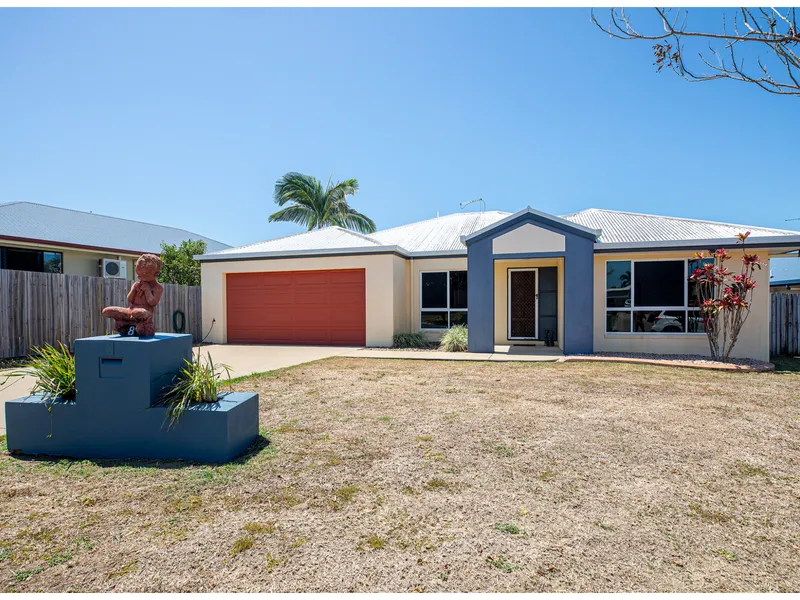 WHEN SIZE MATTERS - SPACIOUS FAMILY HOME WITH 3 LIVING AREAS