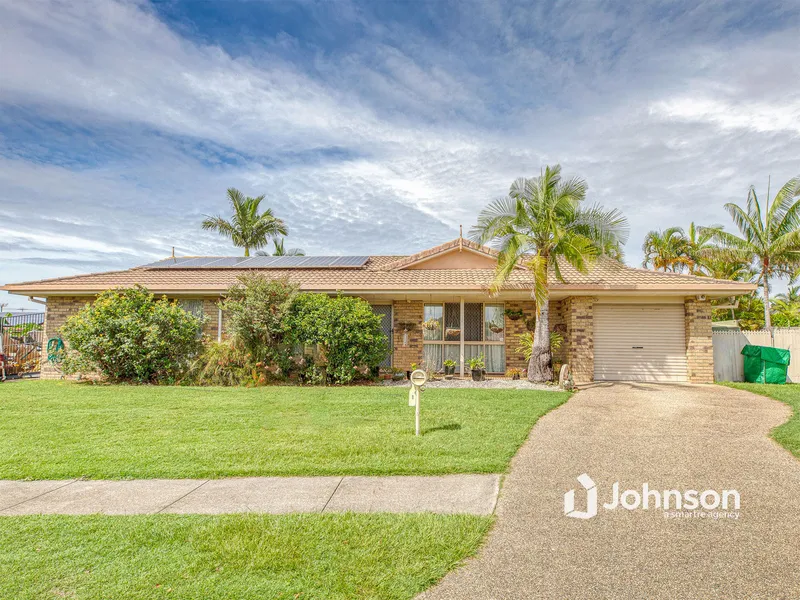 Neat and Tidy 3 Bed with Pool