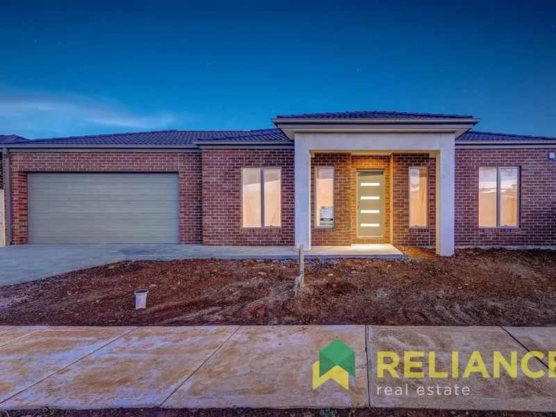 Five Bedroom Family Home in Perfect Location!!!