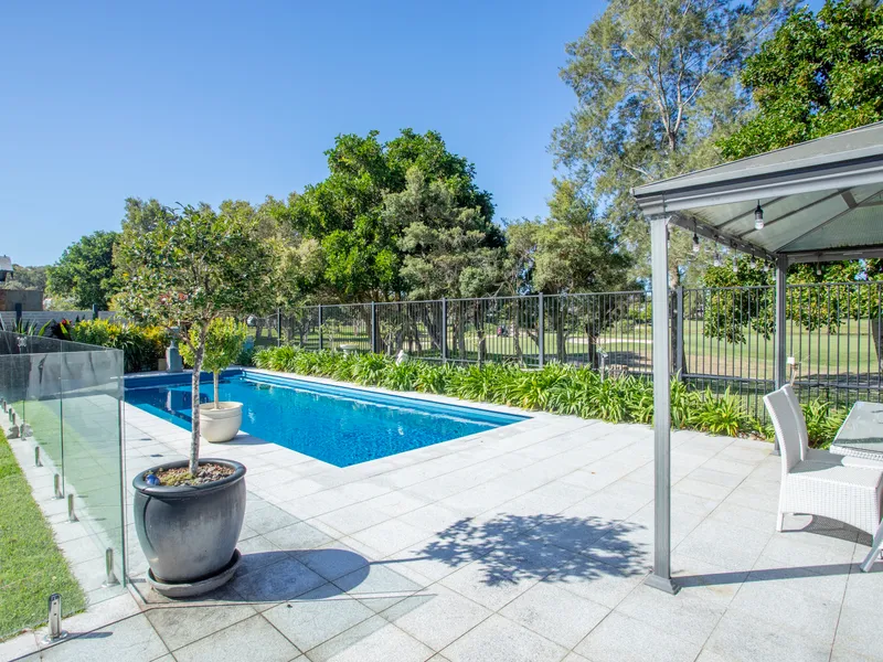 A Slice of Paradise in Harrington!