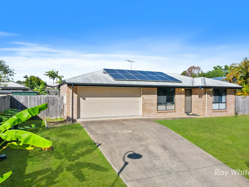 MOVE IN READY, QUIET STREET, DRIVE THROUGH GARAGE!