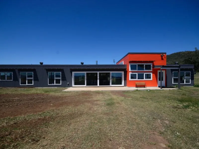 LIFESTYLE ACREAGE with HERITAGE VALUES