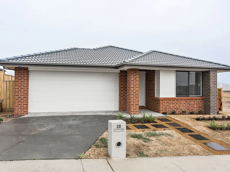 Brand New 4 Bedroom Home In Excellent Location