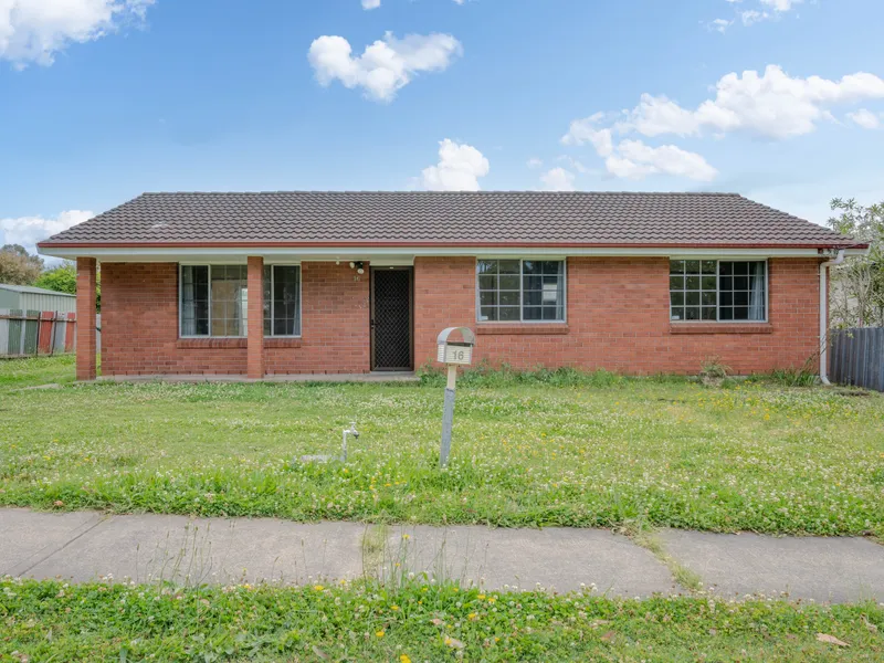 THREE BEDROOM WITH PRIME LOCATION