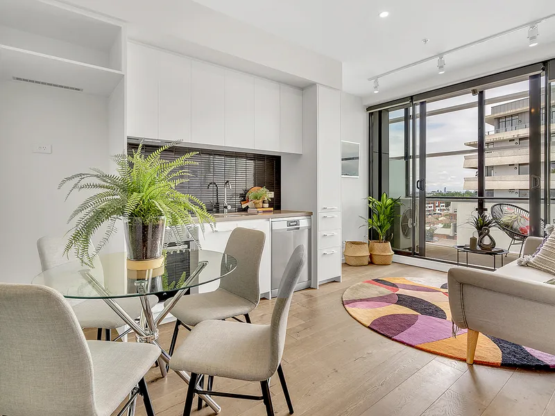 Location, Location, with Views to Match!!!