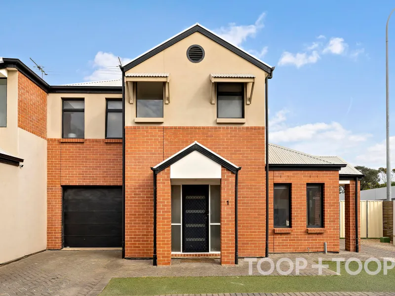 Trendy Townhouse in Popular Locale!