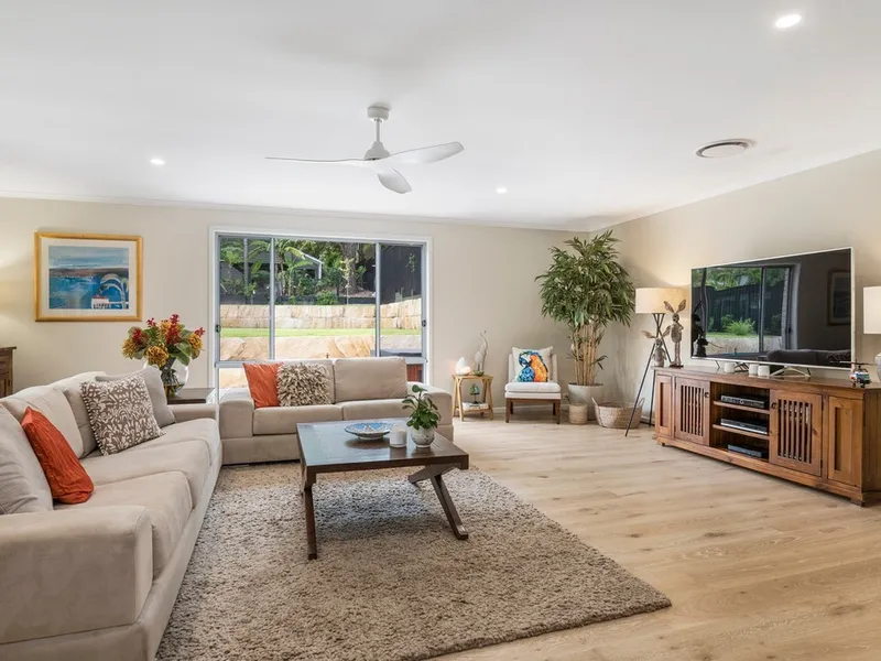 Expansive North Avalon Family Home