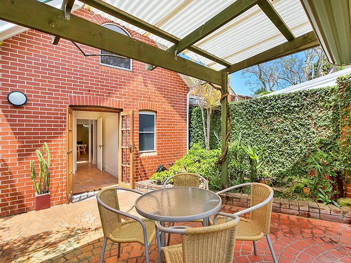 Sunny and private home in the heart of Balmain