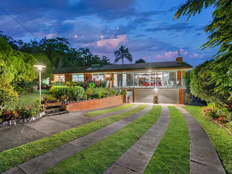 ELEVATED OUTLOOKS AND PEACEFUL SURROUNDS ON 1,120SQM