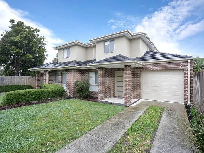 Walking Distance to Monash University