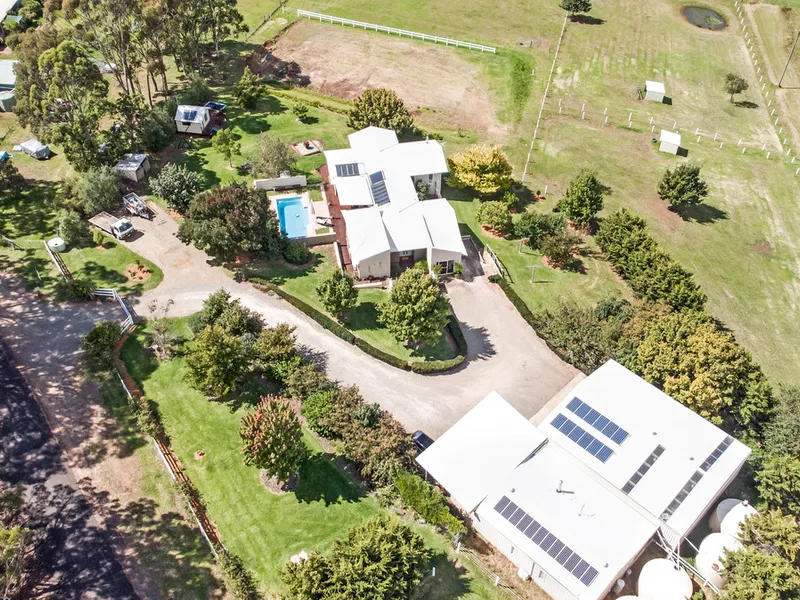 PICTURESQUE ACREAGE