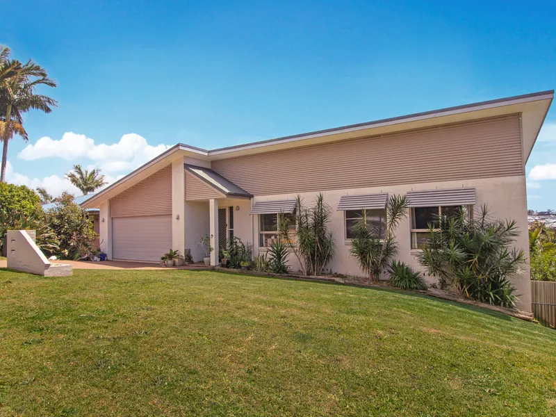 Five bedroom unfurnished pet friendly home