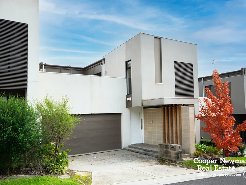 Modern 4 Bedroom Town House