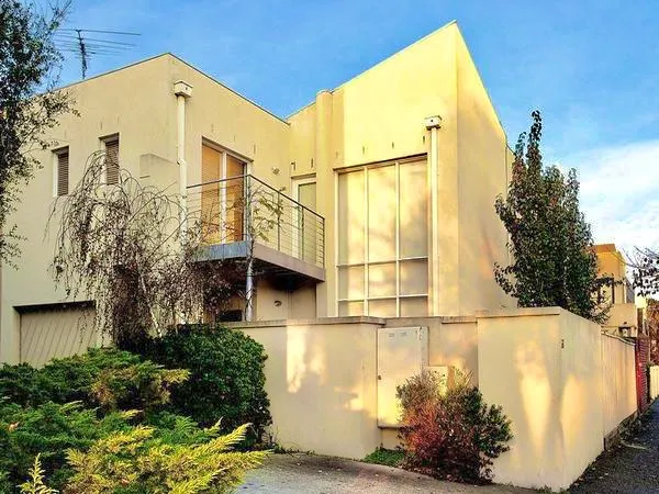 THREE BEDROOM COSMOPOLITAN TOWN HOME