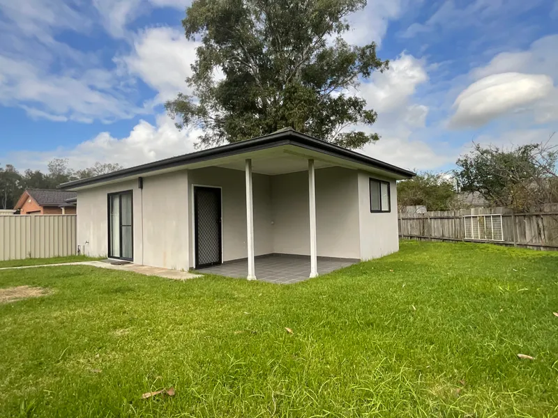 Ideal Granny Flat with Huge Yard
