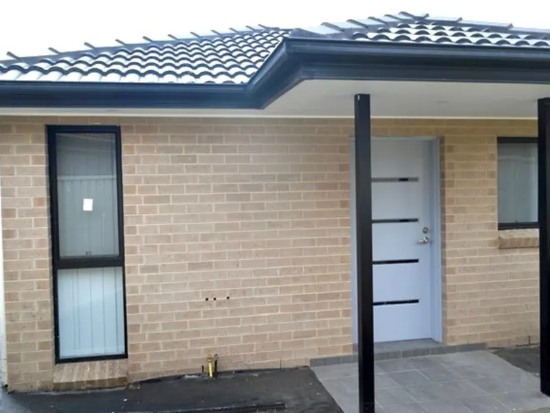 Modern 2 bedroom, 2 bathroom granny flat with air conditioning